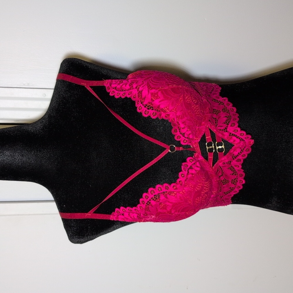 ⚡3/40$⚡La SENZA Vibrant Lace Bra - Fuchsia